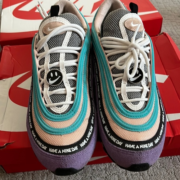 Air max 97 have a Nike day - Picture 1 of 4